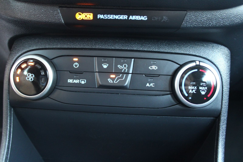 Ford Fiesta Trend — photo 13