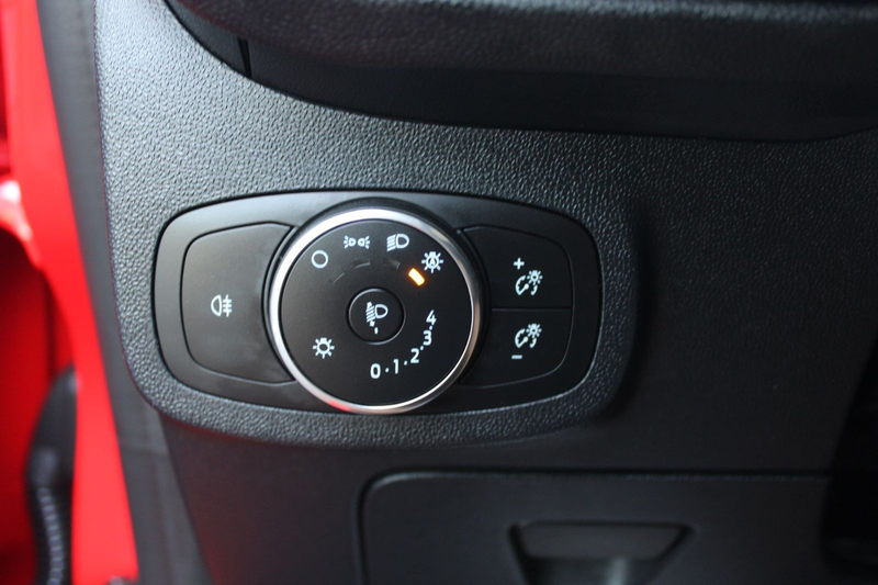 Ford Fiesta Trend — photo 15