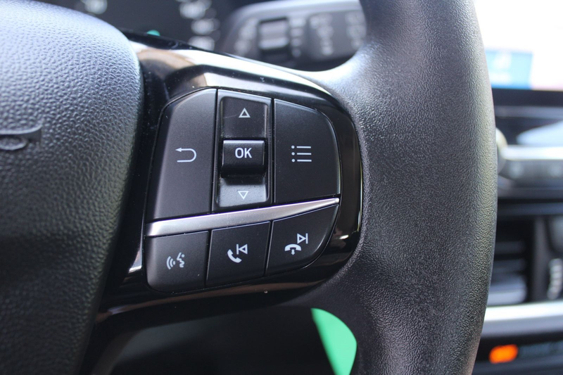 Ford Fiesta Trend — photo 11