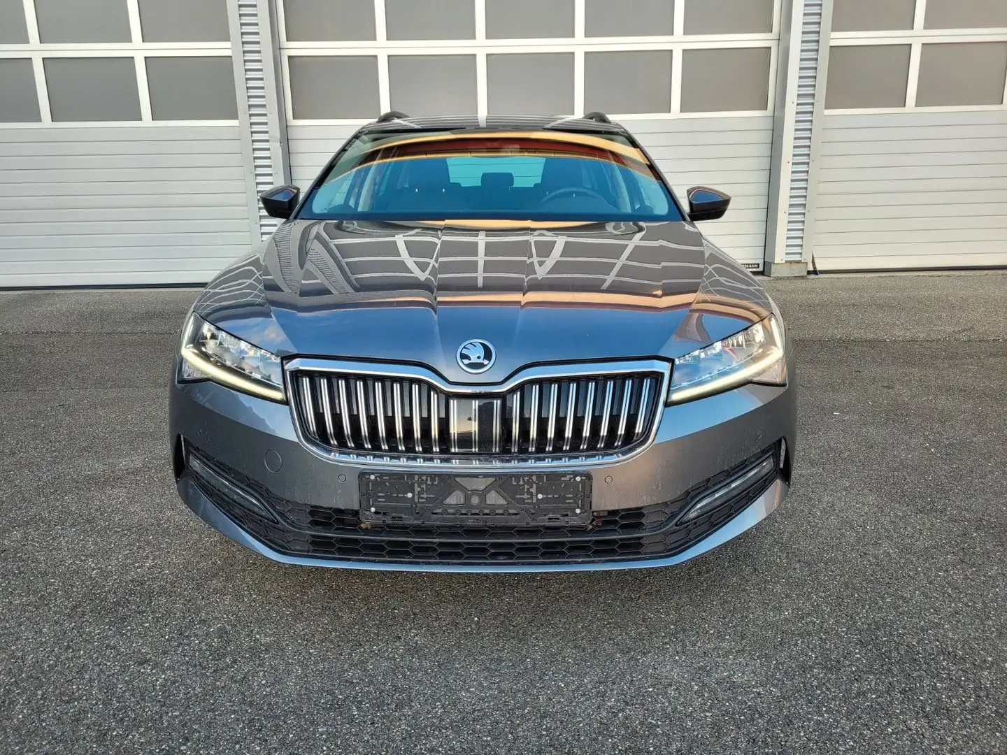 Skoda Superb Kombi Ambition, LED,DSG,5J. Garantie Grau - 2