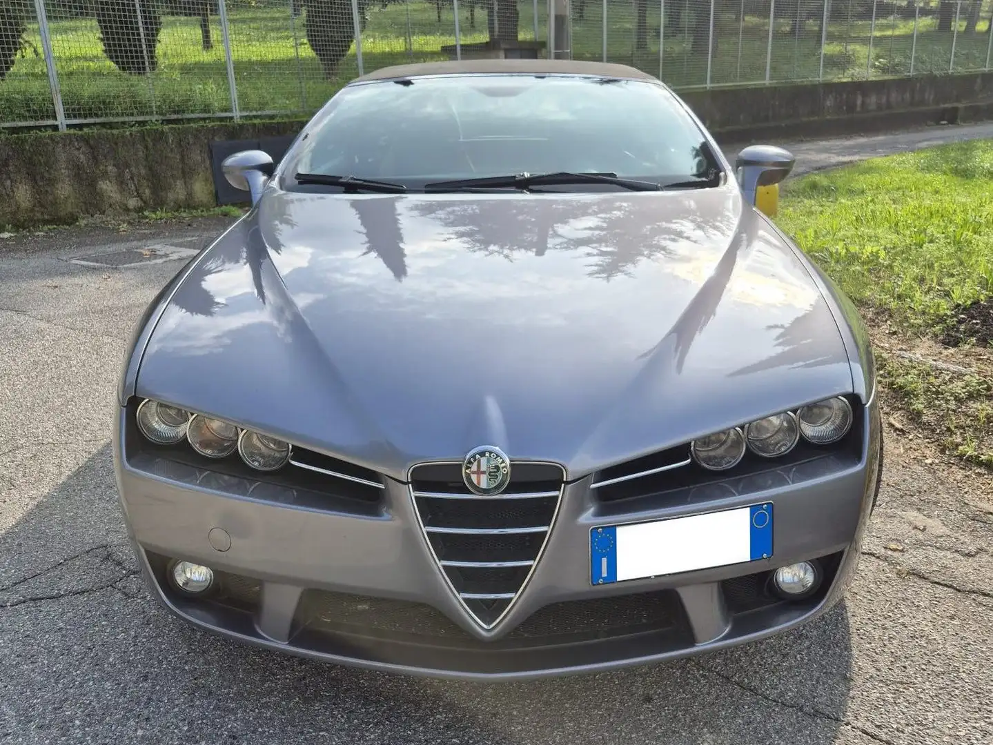 Alfa Romeo Spider Spider 2.4 jdm Exclusive Grijs - 2