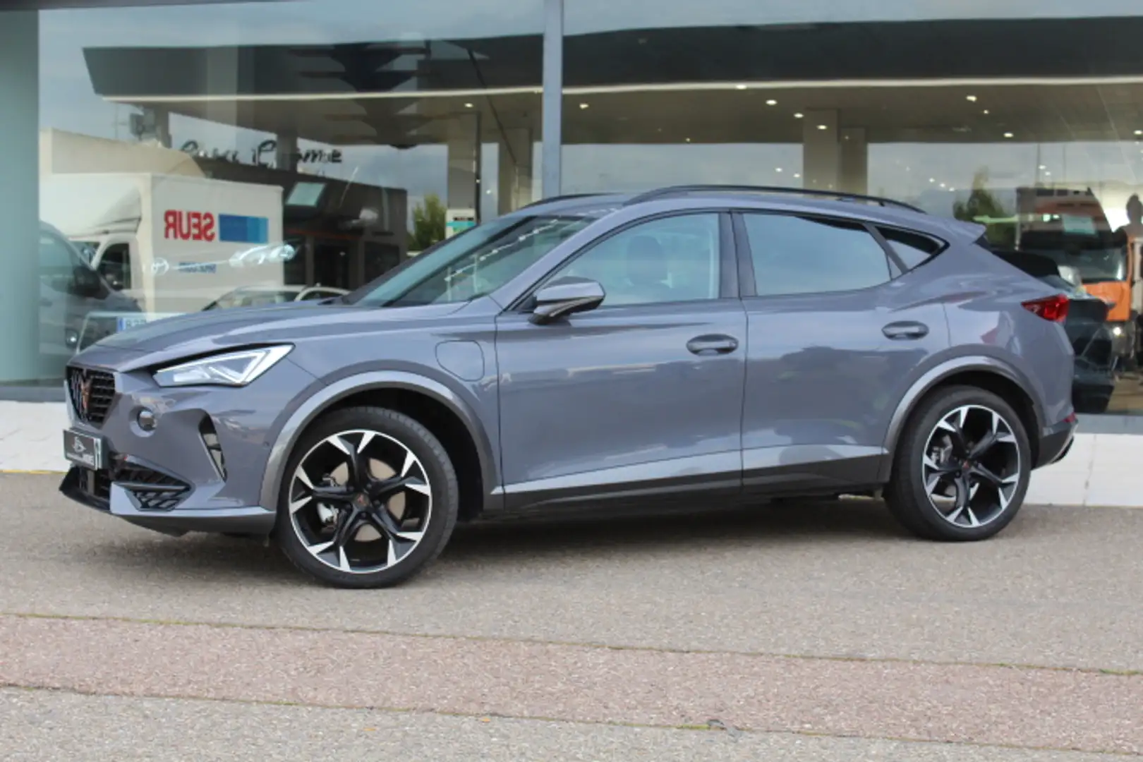 CUPRA Formentor 1.4 e-Hybrid 205 DSG Gris - 2