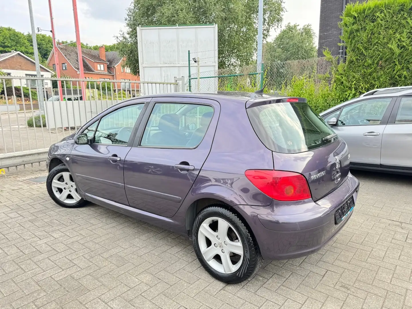 Peugeot 307 1.6i 16v Privil�ge - Ledere Zetels - Dig Airco Mauve - 2