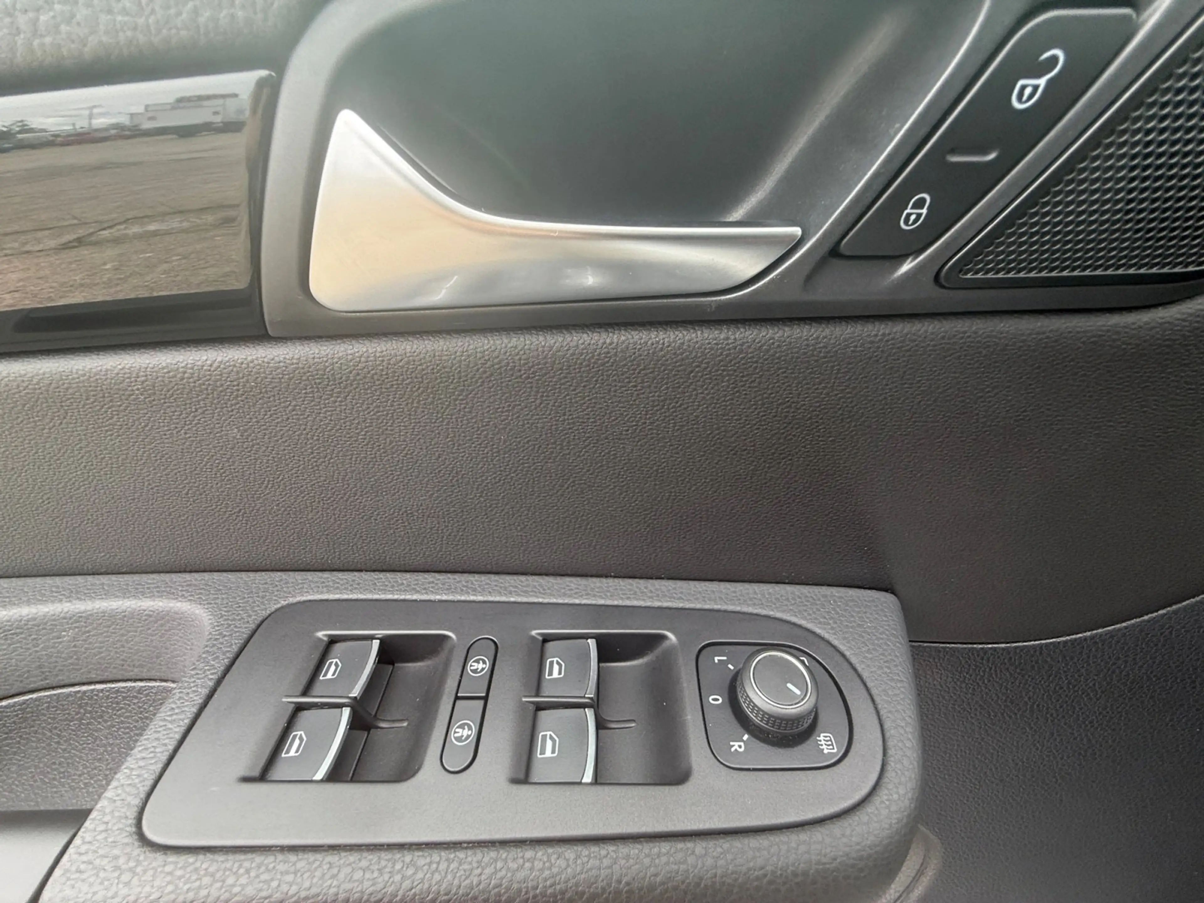 SEAT Alhambra FR-Line 2.0 TDI DSG ACC Bi-Xenon DCC KAM — photo 19