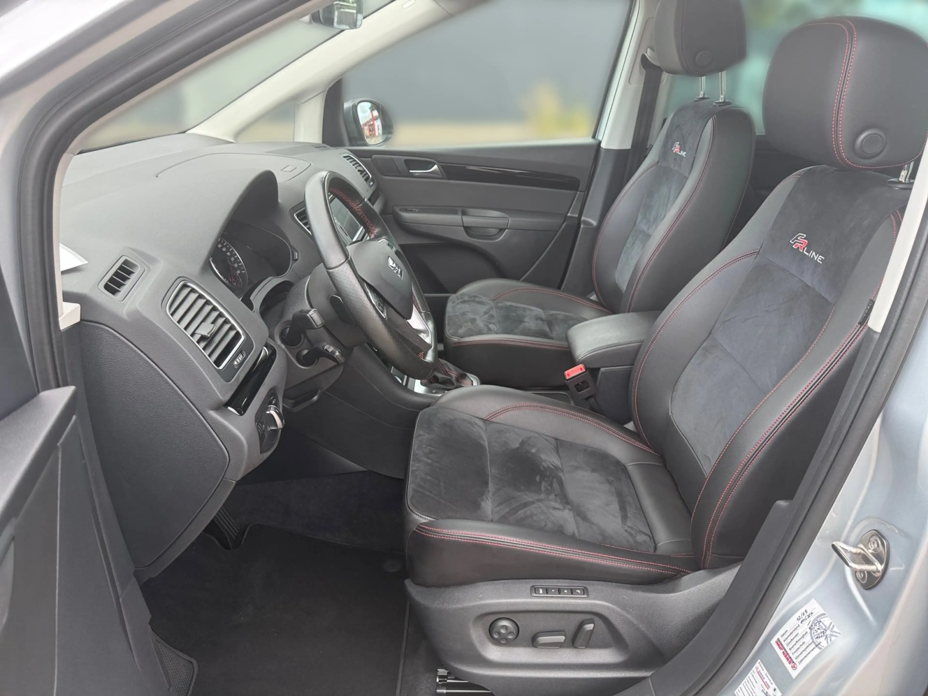 SEAT Alhambra FR-Line 2.0 TDI DSG ACC Bi-Xenon DCC KAM — photo 7