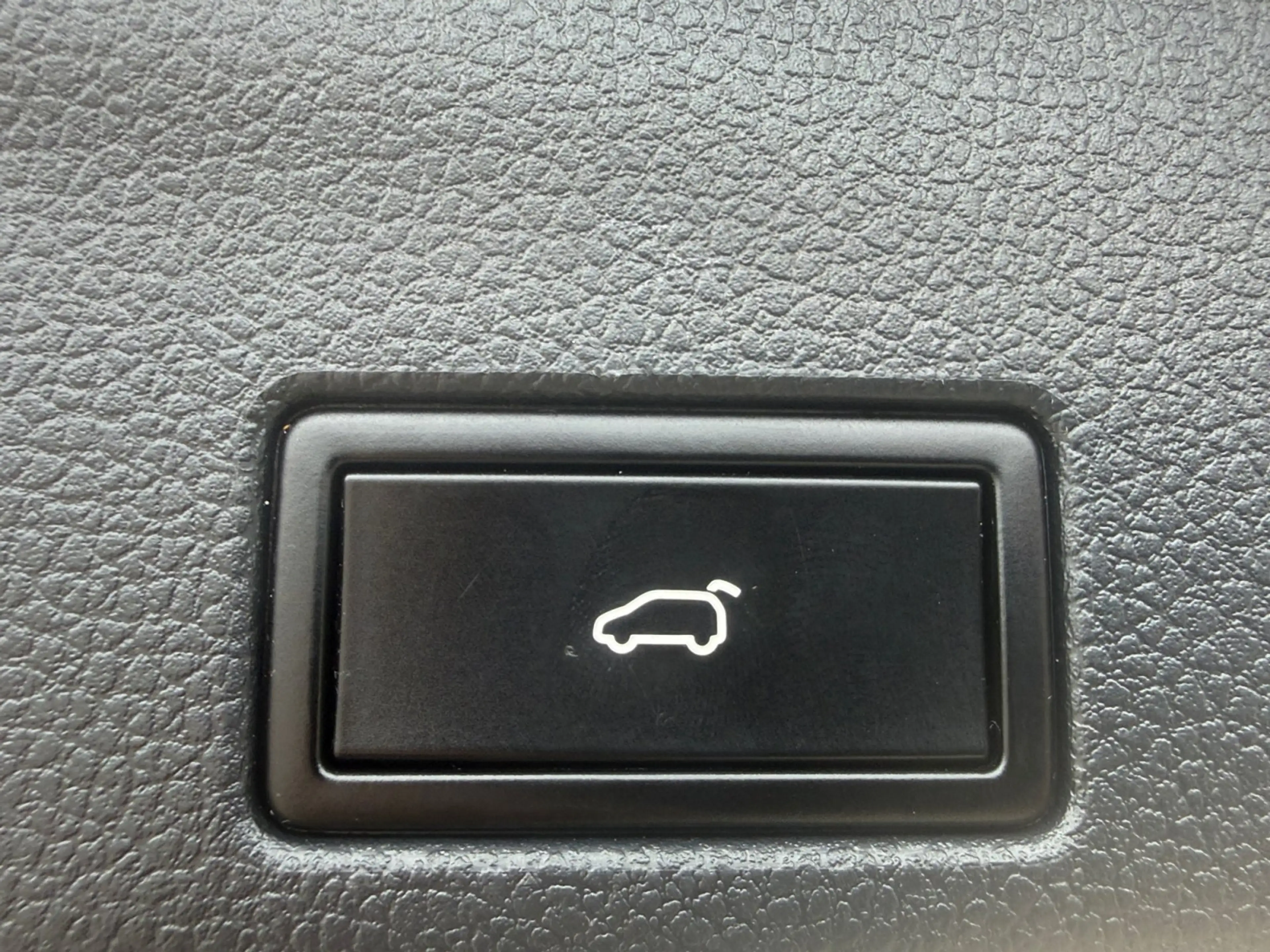 SEAT Alhambra FR-Line 2.0 TDI DSG ACC Bi-Xenon DCC KAM — photo 20