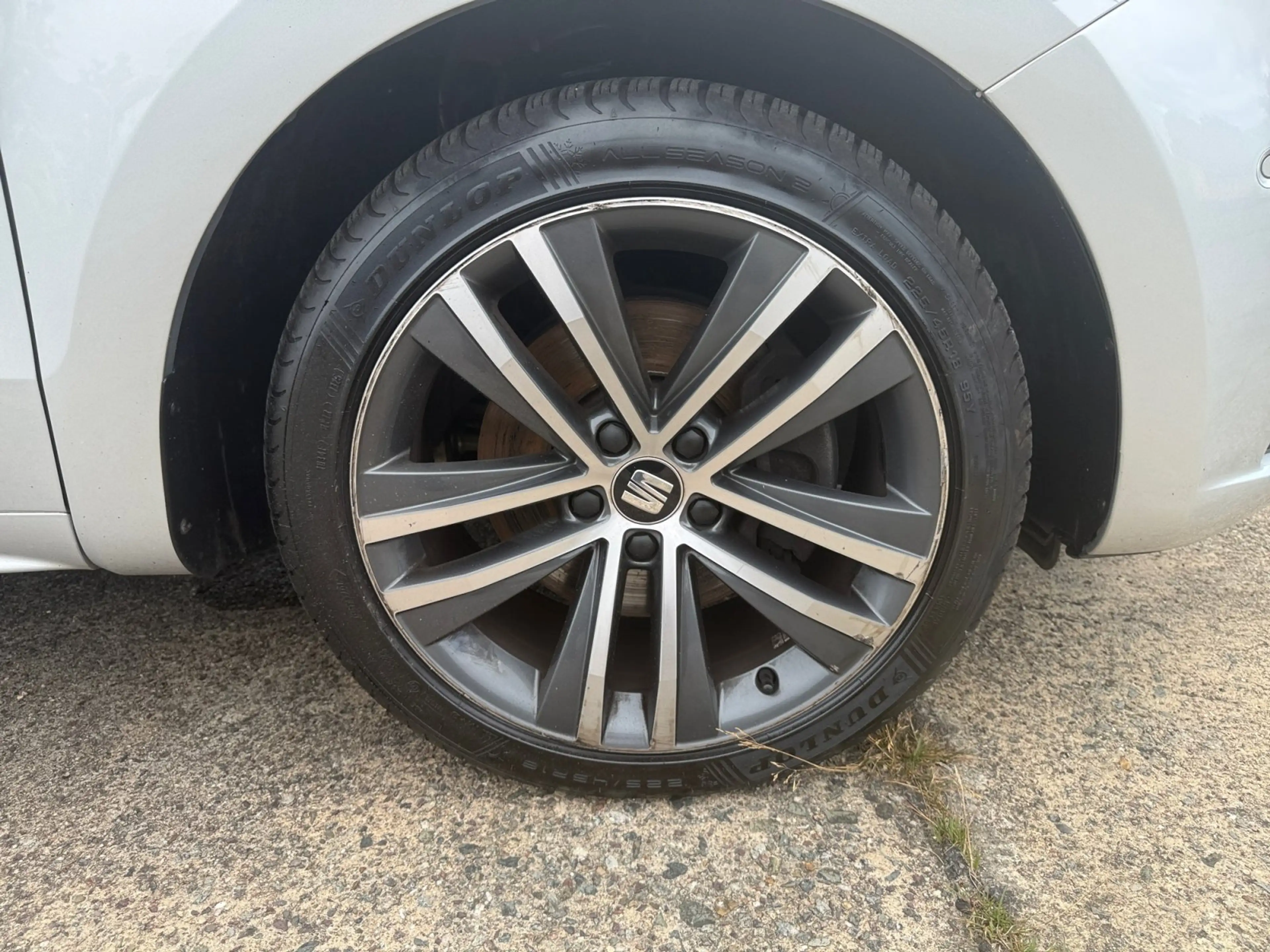 SEAT Alhambra FR-Line 2.0 TDI DSG ACC Bi-Xenon DCC KAM — photo 15