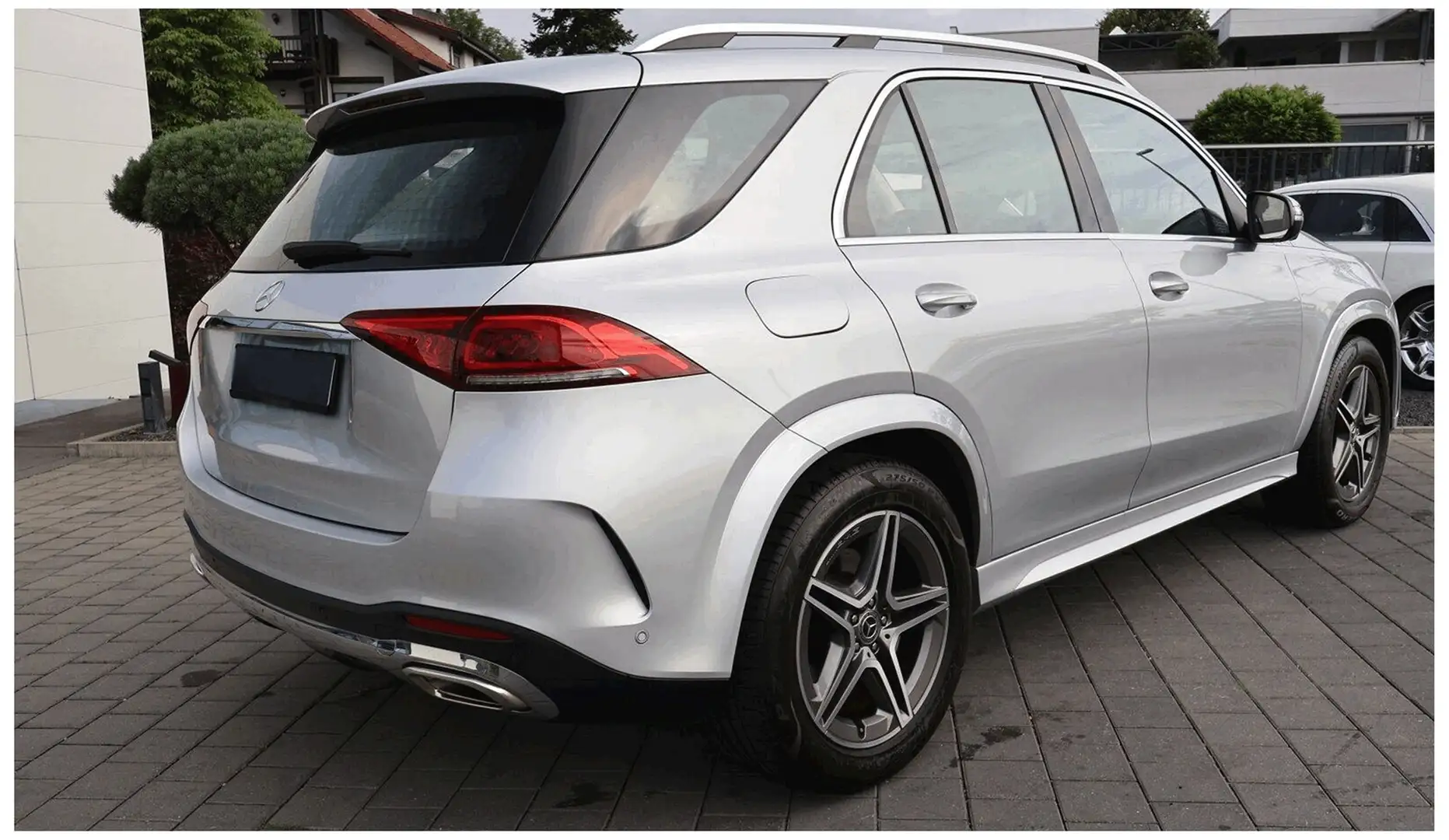 Mercedes-Benz GLE 580 GLE+580+4Matic+9G-TRONIC+AMG+Line Argintiu - 2