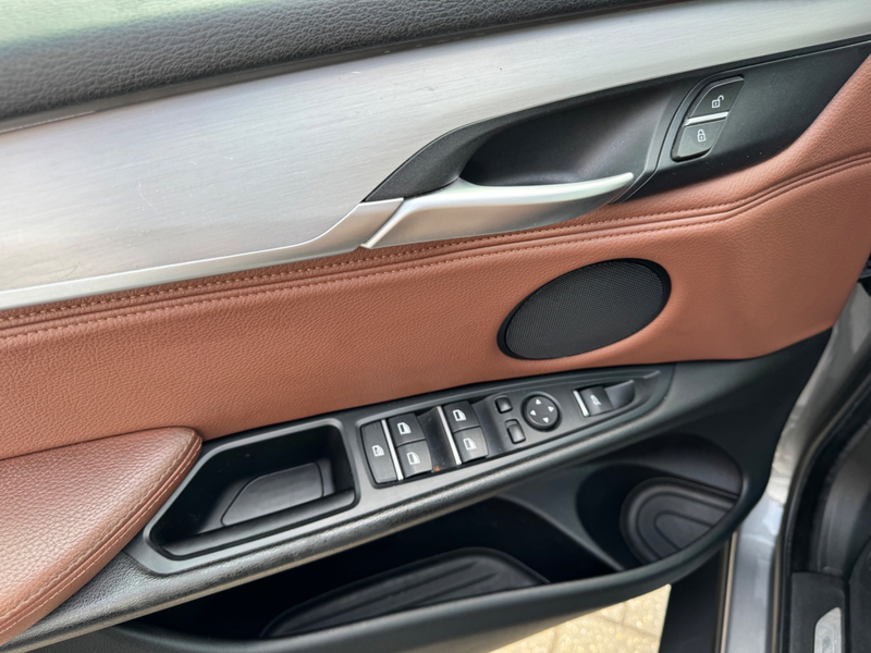 BMW X5 XDrive30d High Executive — photo 11