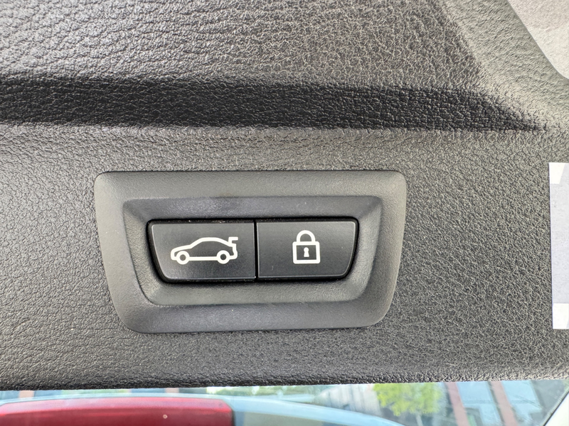 BMW X5 XDrive30d High Executive — photo 18