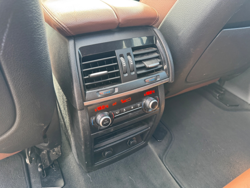 BMW X5 XDrive30d High Executive — photo 15