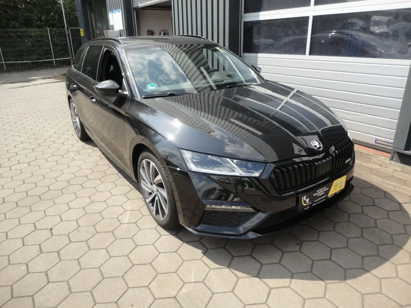 Skoda Octavia Combi RS 2.0 TDI+Navi+Alufelgen+Klimaaut Noir - 1