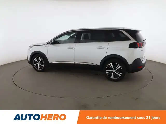 Peugeot 5008 view 3