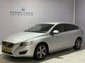 Volvo V60 1.6 T3 Kinetic // NAVI // CRUISE CONTROL Grijs - thumbnail 1