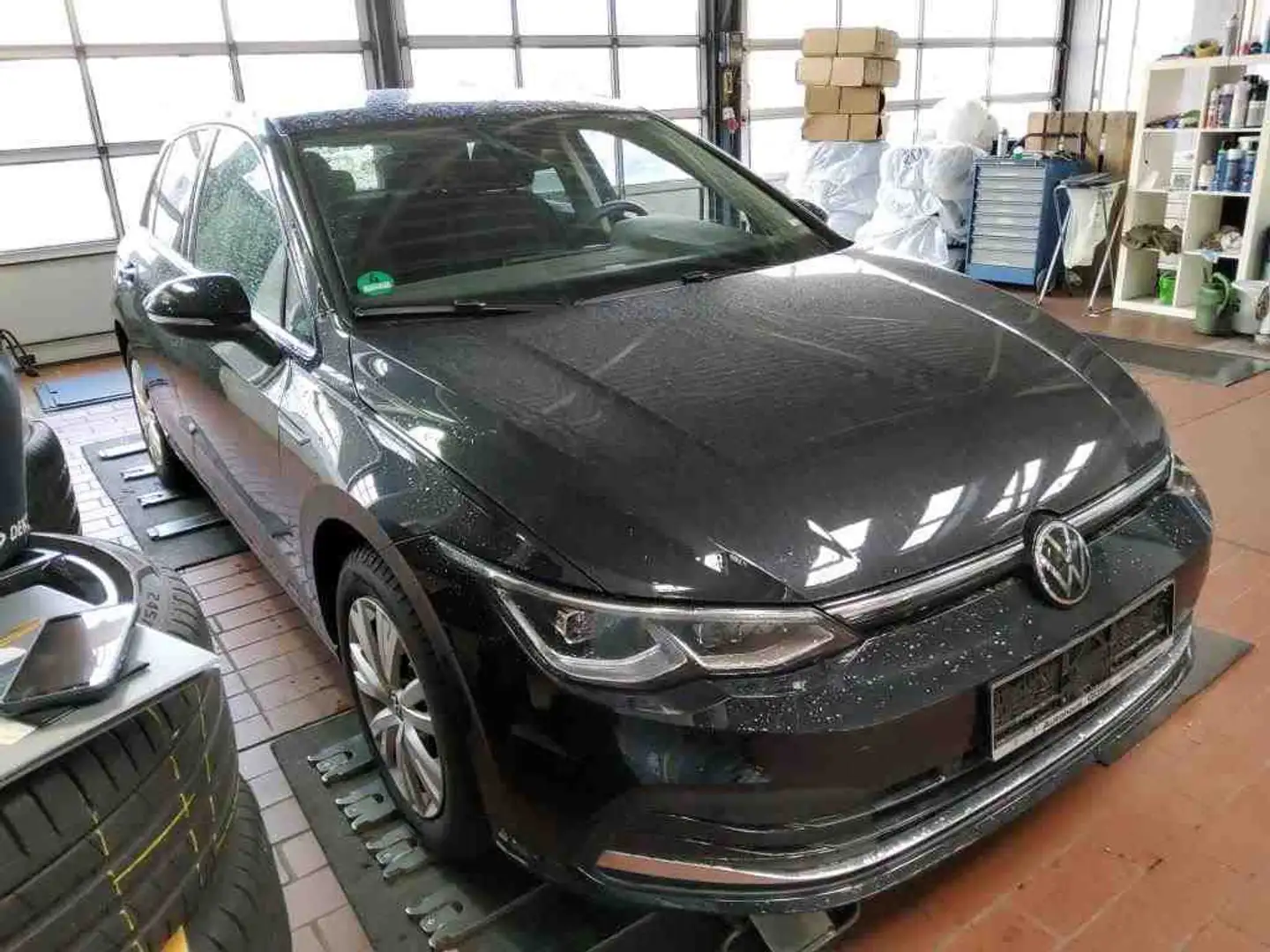 Volkswagen Golf VIII 2.0 TSI 4Motion DSG Style Schwarz - 2