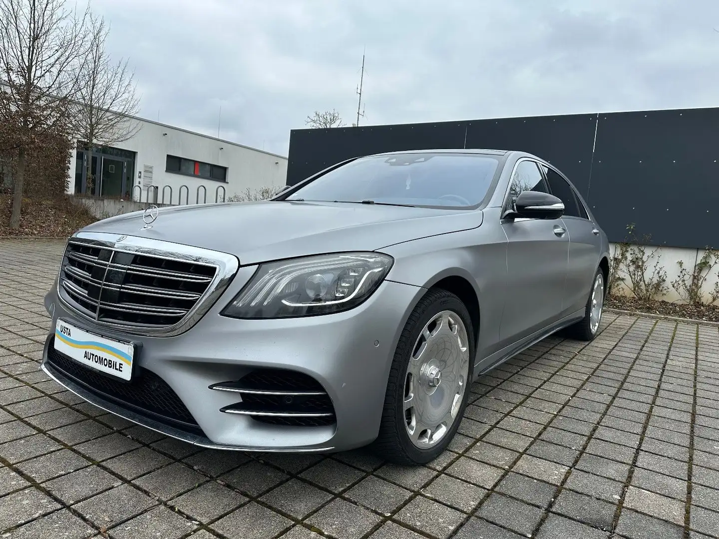 Mercedes-Benz S 560 4Matic L AMG/Design/Pano/ChaufferPaket/Fu Grau - 1