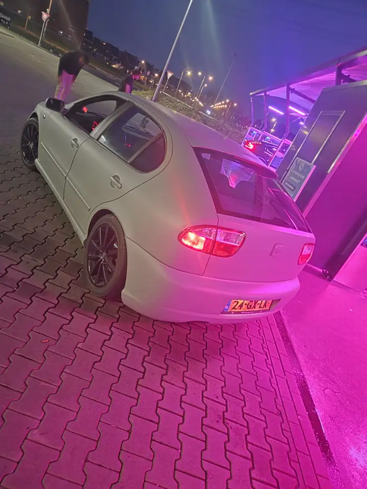 SEAT Leon 1.8-20VT Sport, foto 3