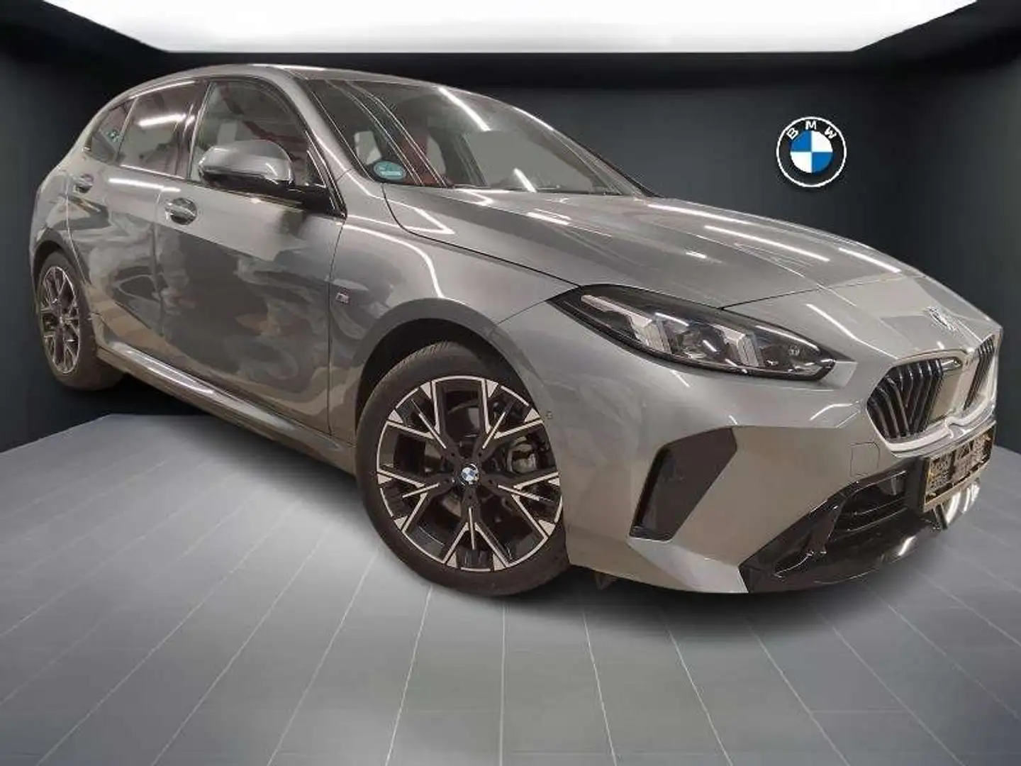 BMW 120 PACK M // 2024 Gris - 2