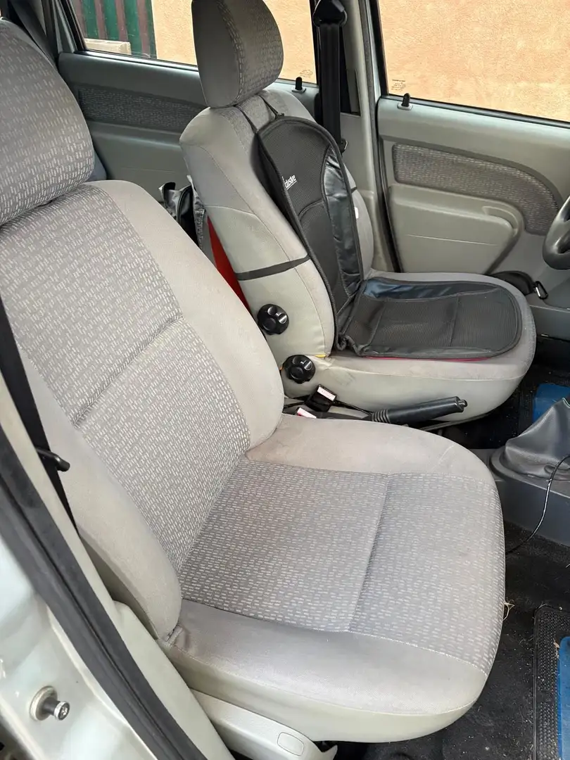 Dacia Logan MCV 1.5 dci Laureate 85cv 7p.ti - 2