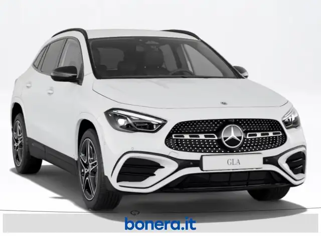 Mercedes-Benz Gla view 2