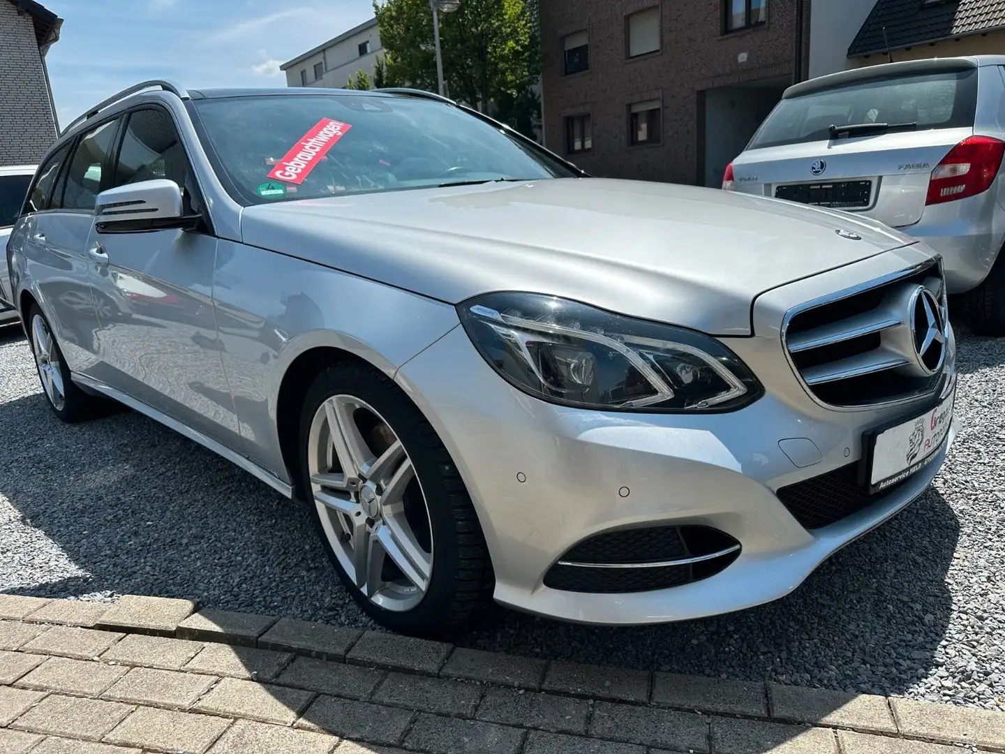 Mercedes-Benz E 250 E -Klasse T-Modell E 250 BlueTec 4Matic Silber - 1