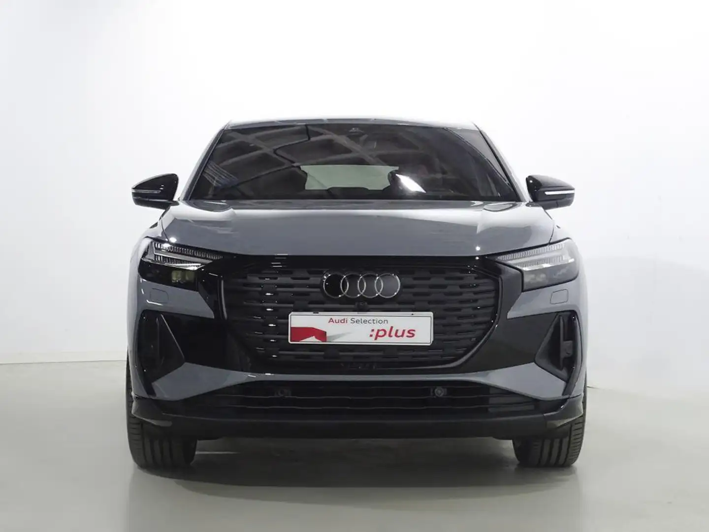 Audi Q4 e-tron Sportback 55 quatro Black Line edition 250kW 82KWh Gris - 2