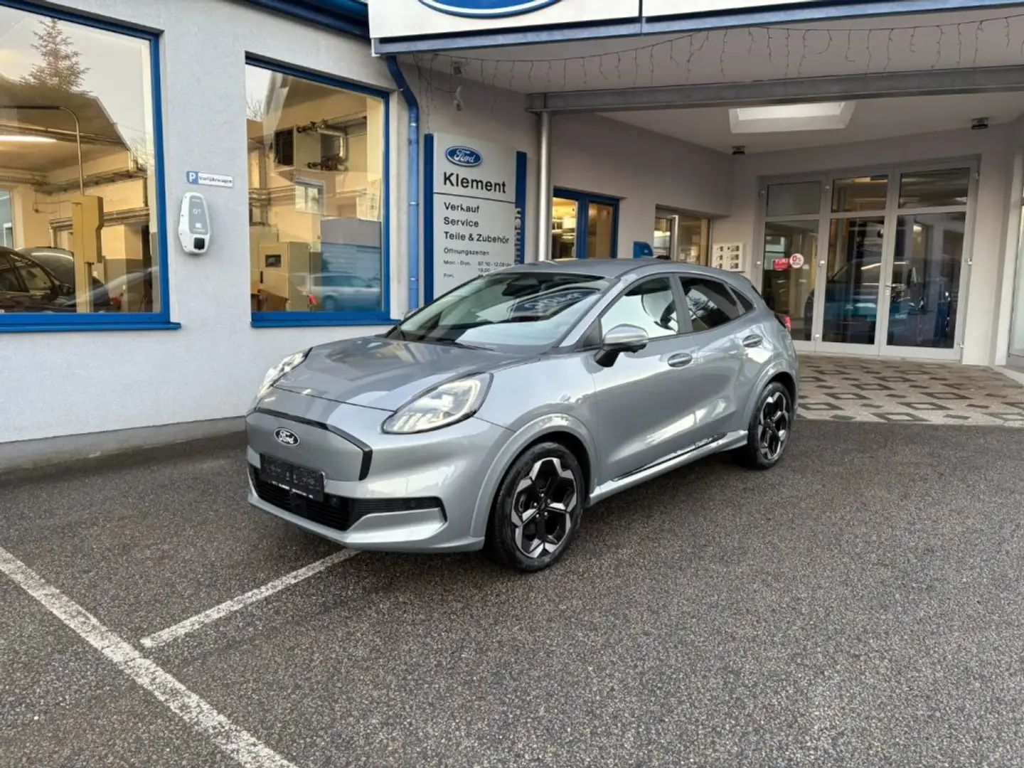 Ford Puma Gen-E Premium 43kWh Silber - 1