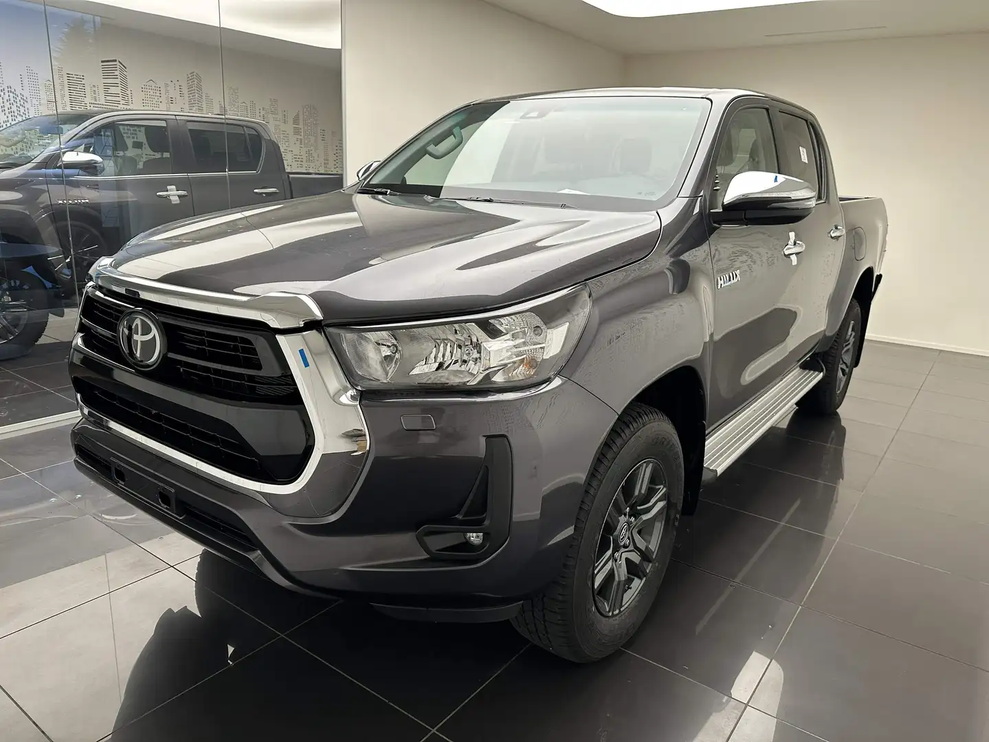 Toyota Hilux Hilux 2.4 d-4d double cab Lounge auto Grigio - 1