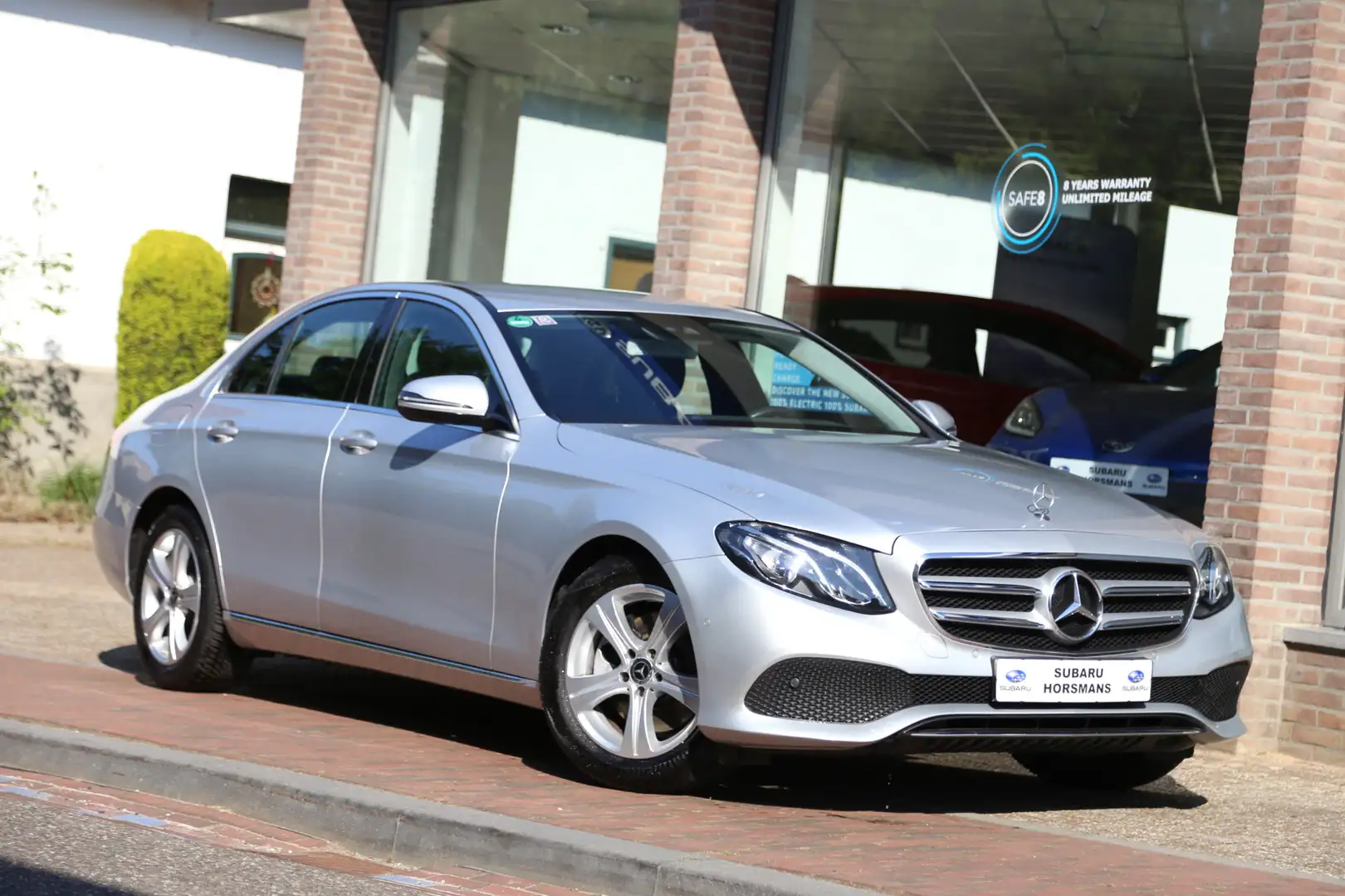 Mercedes-Benz E 250 Ambition 9G Widescreen Navi Camera LED Ambiente Gümüş rengi - 1