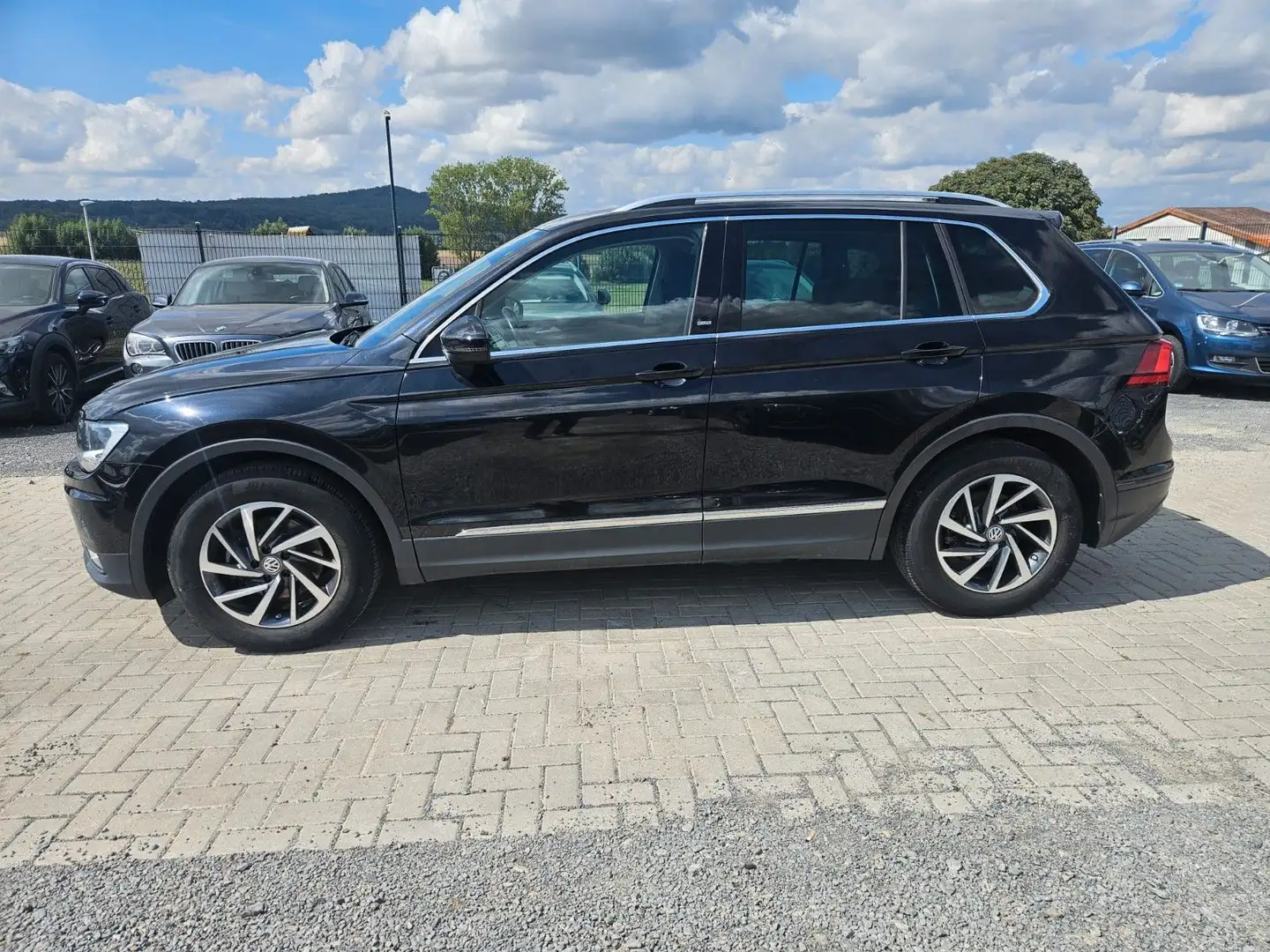 Volkswagen Tiguan Sound BMT/Start-Stopp Noir - 2