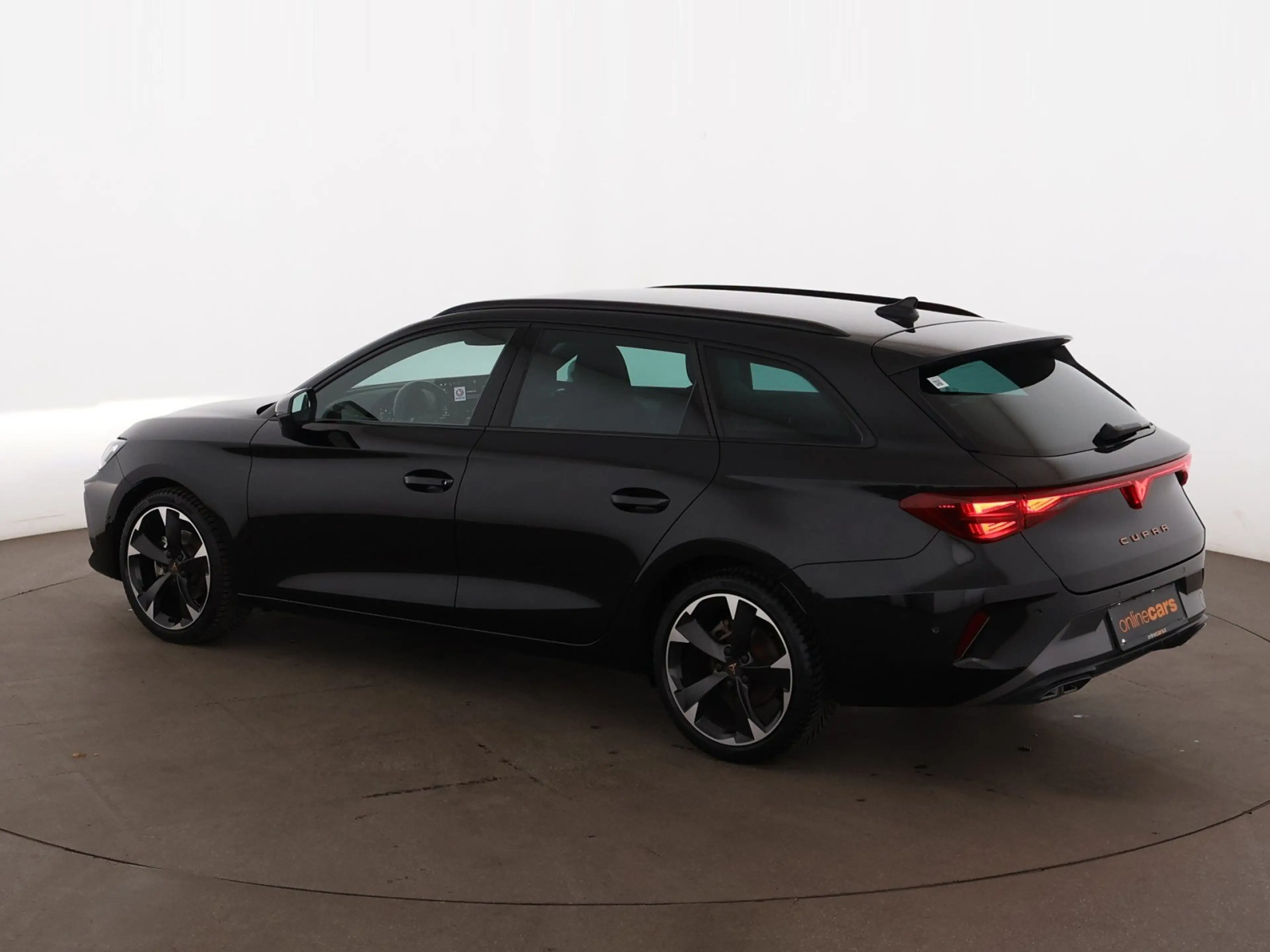 CUPRA Leon Sportstourer 1.5 eTSI Aut LED RADAR LEDER — photo 7