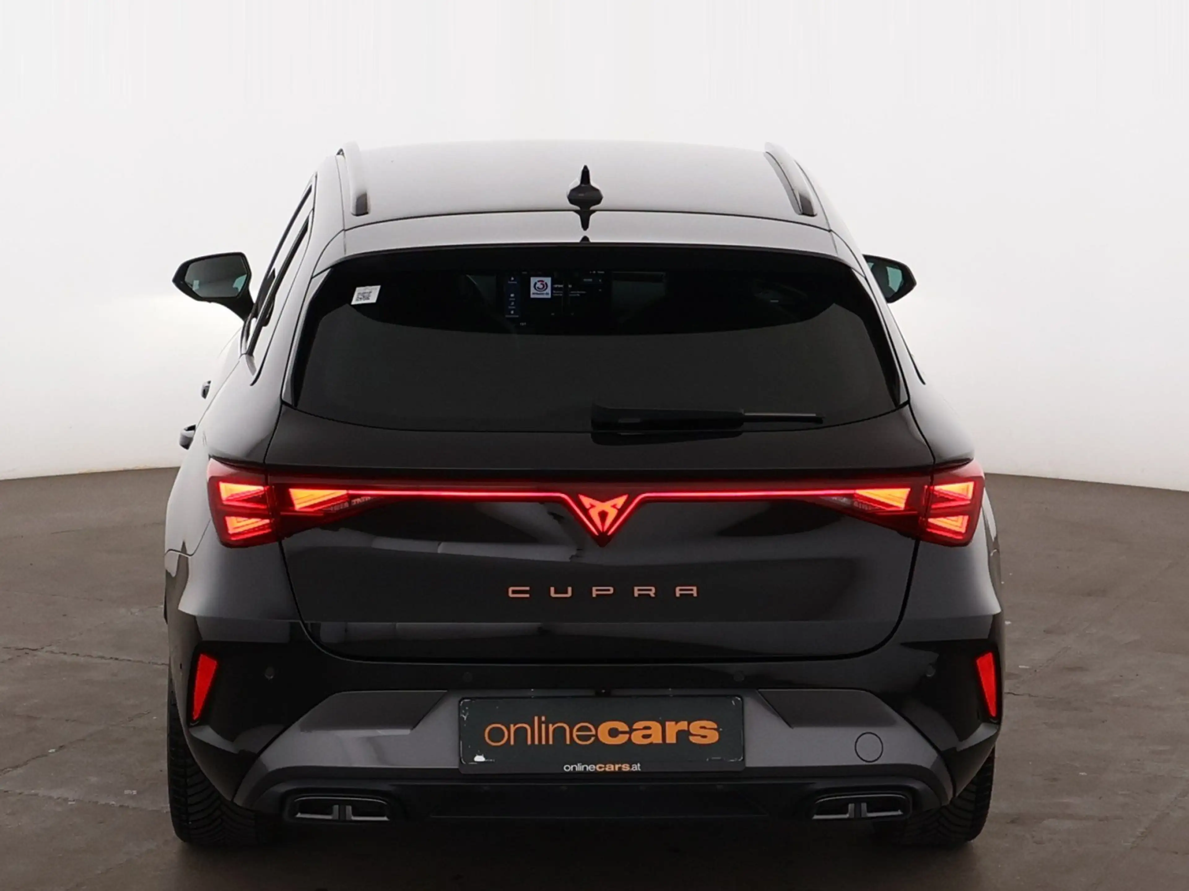 CUPRA Leon Sportstourer 1.5 eTSI Aut LED RADAR LEDER — photo 8