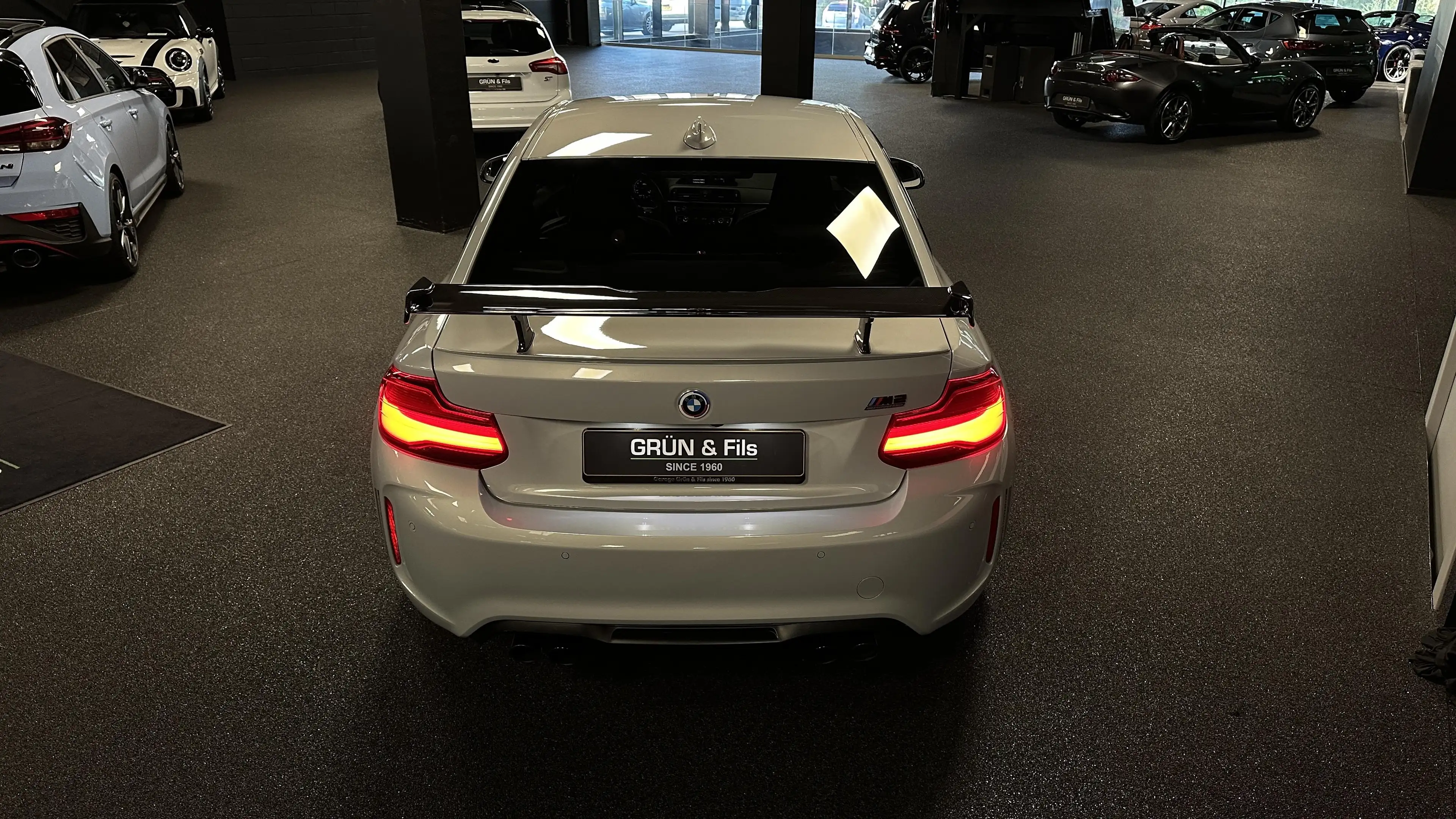 BMW M2 Competition — photo 10