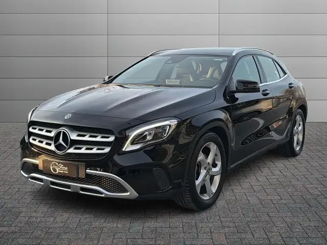 Mercedes-Benz GLA 180 Sport auto