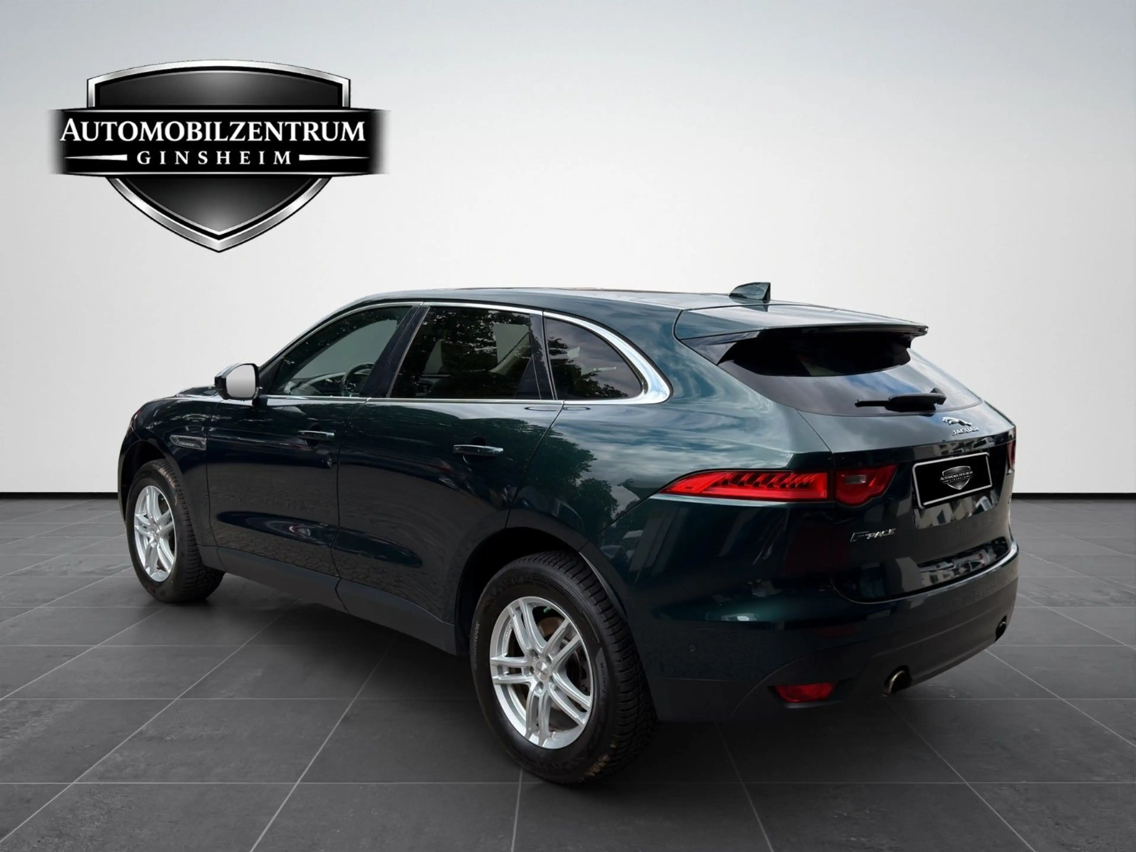 Jaguar F-Pace F-PACE PORTFOLIO AWD! 360° ! HEAD-UP! STANDHZ! — photo 4