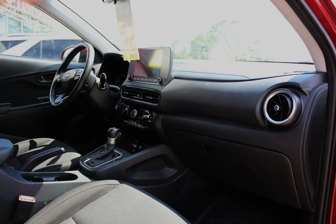 Hyundai KONA снимка Hyundai KONA
