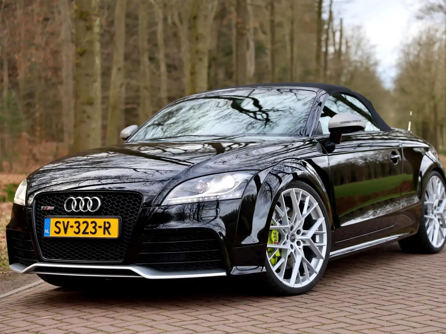 Audi TT RS Roadster 340pk quattro handgeschakeld! Zwart - 1
