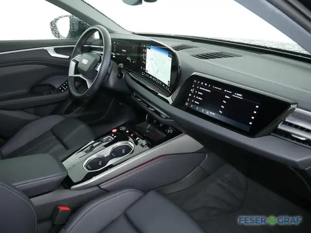 Audi A6 view 6