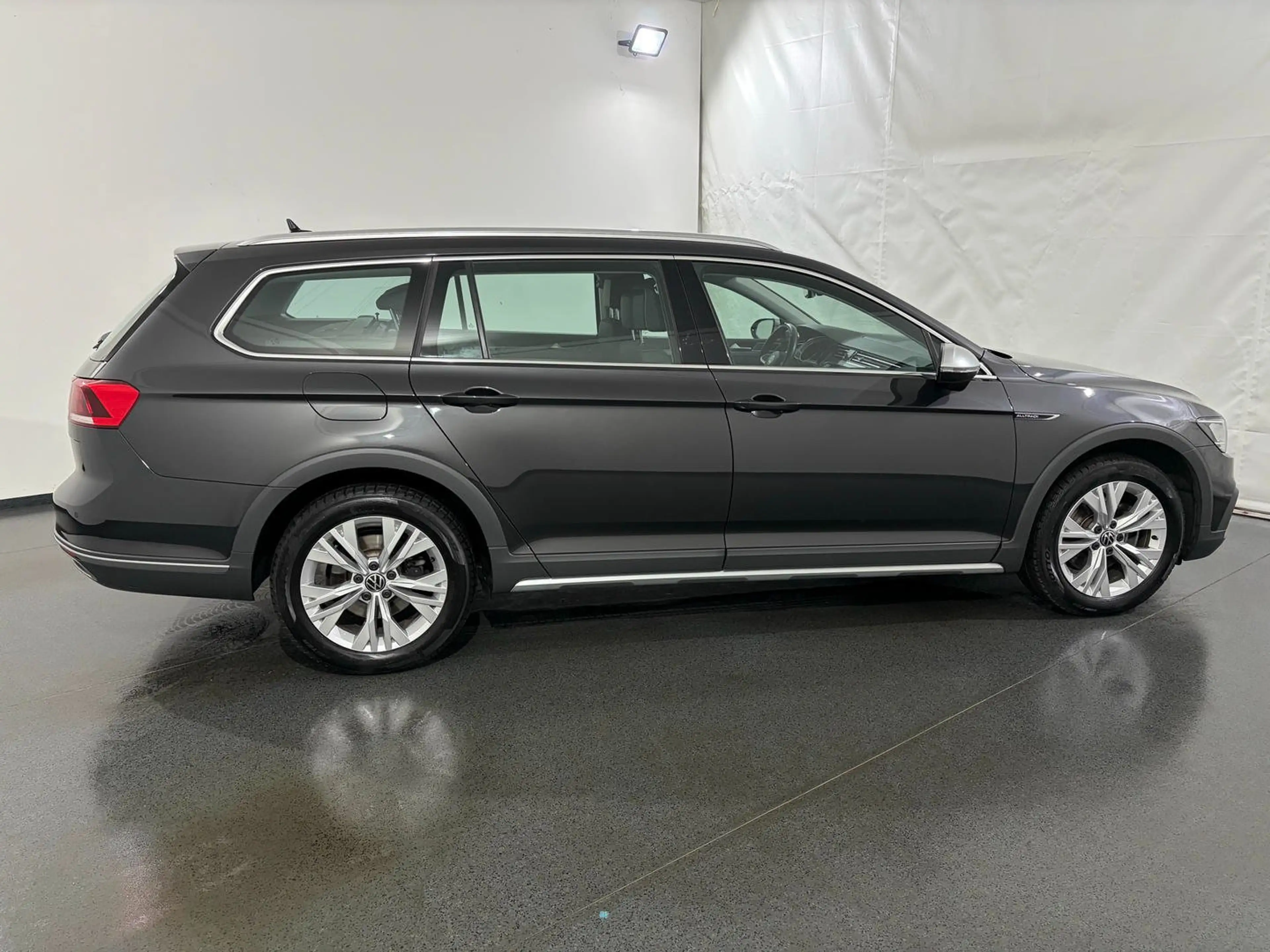 Volkswagen Passat Alltrack 2.0 TDI SCR 4Motion DSG — photo 13