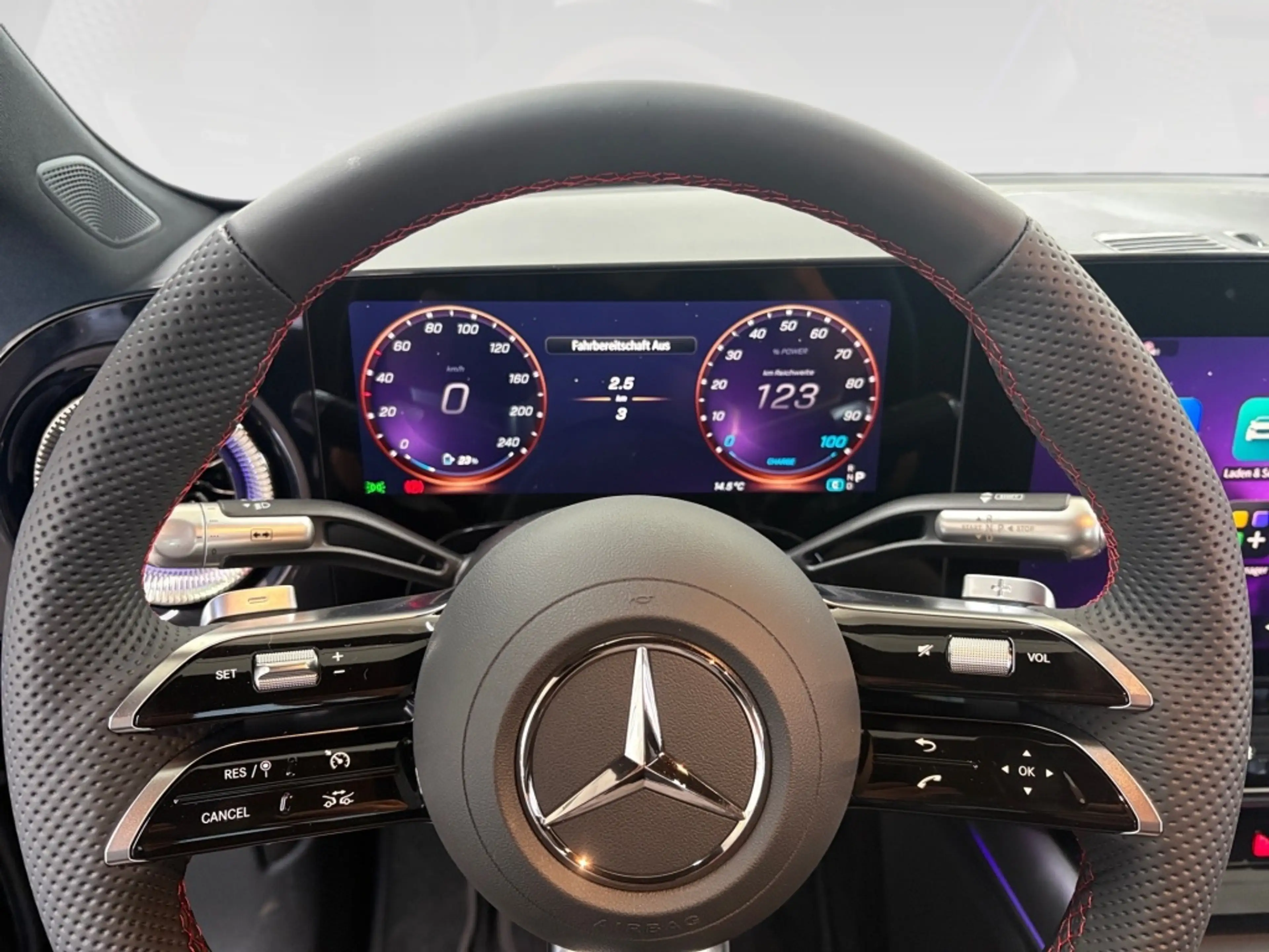 Mercedes-Benz CLA 200 AMG-Line+Night+Pano+DISTRO+KEYLESS+MBeam — photo 12