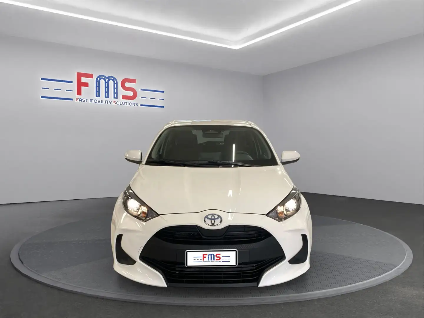 Toyota Yaris Yaris 1.5h Active Blanc - 2
