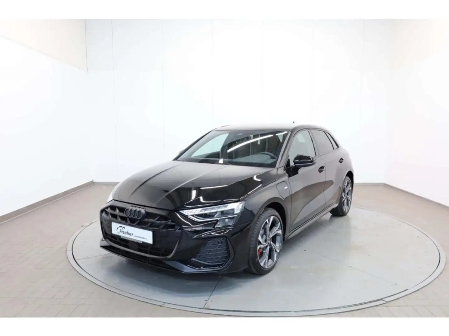 Audi A3 Sportback 45 TFSI e S line Schwarz - 2