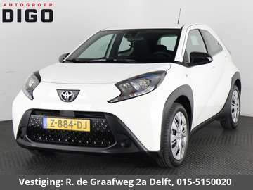 1.0 VVT-i MT Play | Apple Carplay & AndroidAUTO |