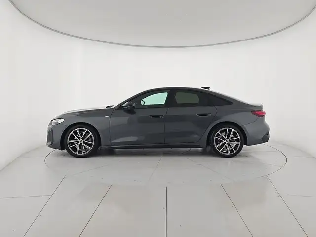 Audi A5 view 2