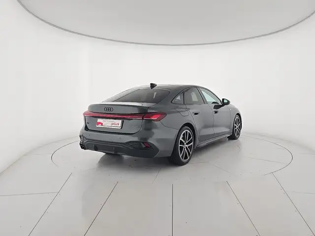 Audi A5 view 5
