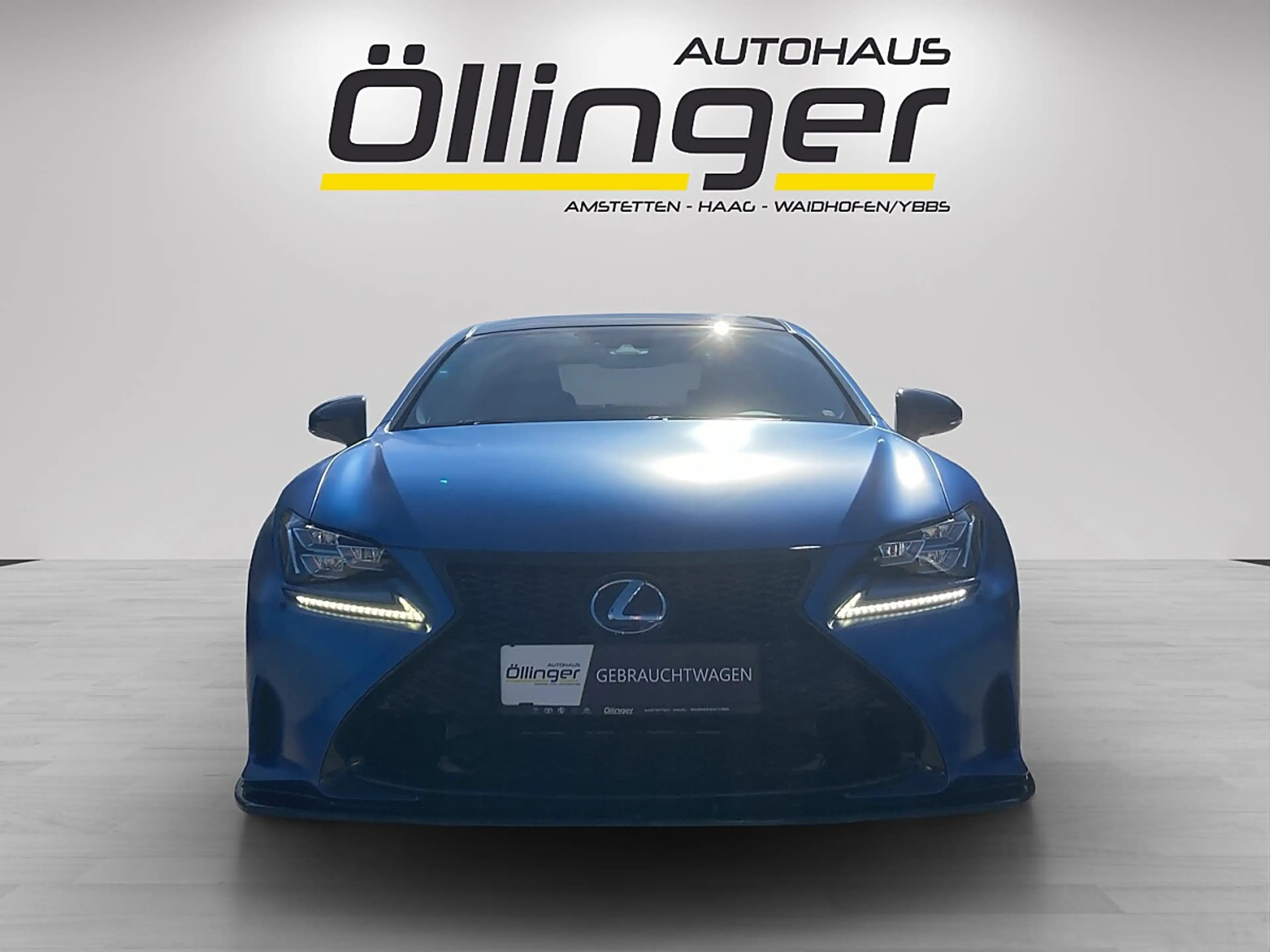 Lexus RC 300h F-Sport — photo 6