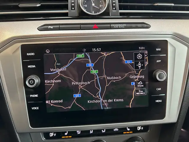 Volkswagen Passat view 15