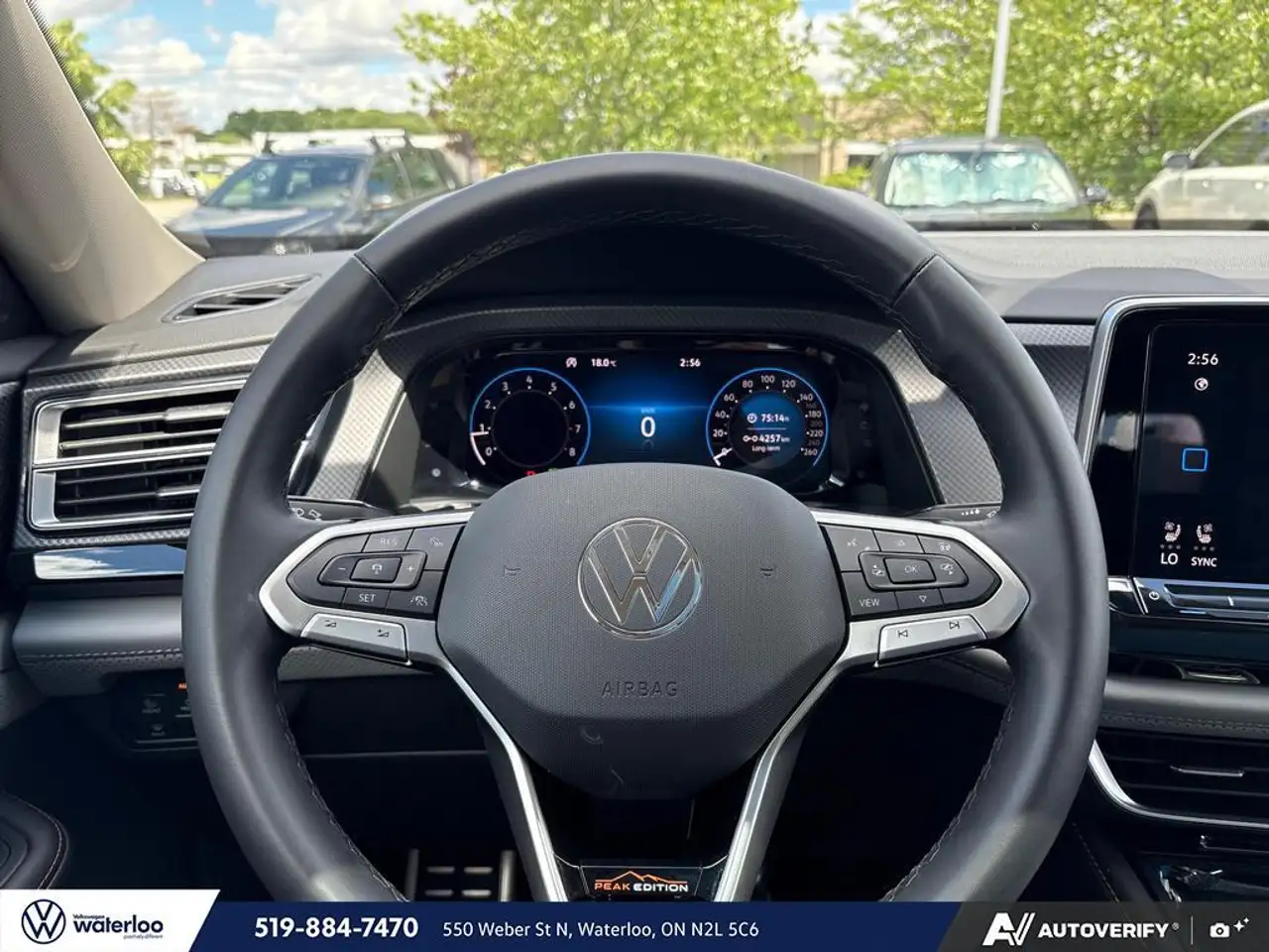 Volkswagen Atlas снимка Volkswagen Atlas