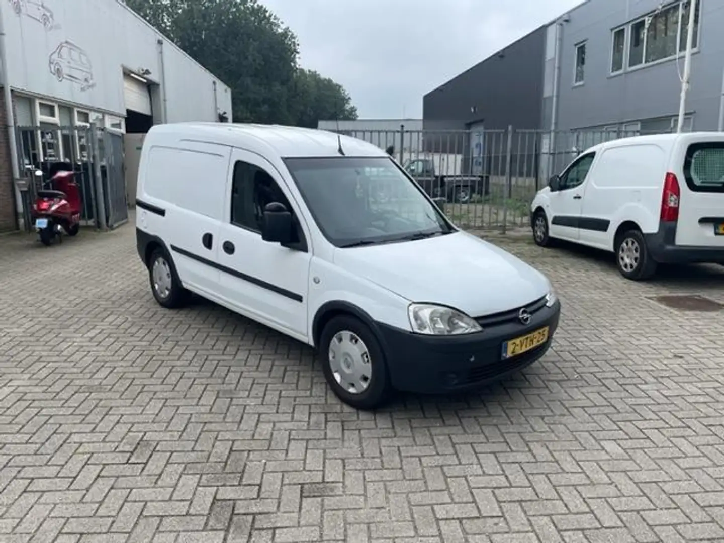 Opel Combo 1.3 CDTi Base - 2
