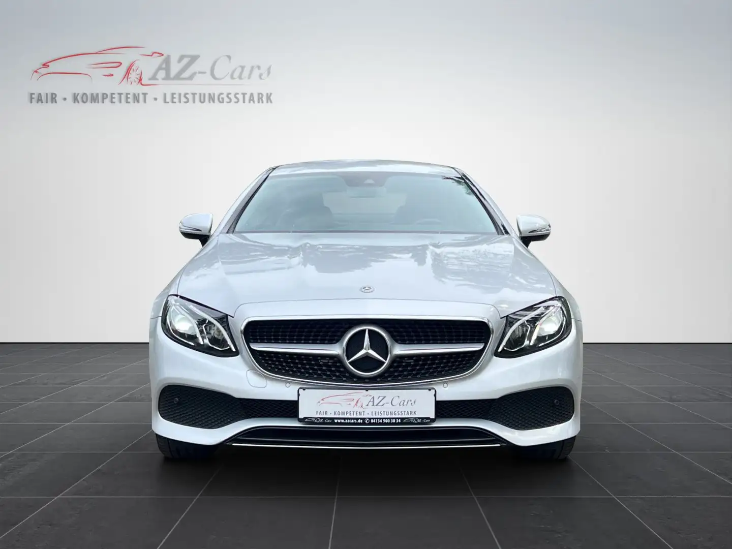 Mercedes-Benz E 200 Coupe Avantgarde*AUTOMATIK*NAVI*LED*KAMERA Silber - 2